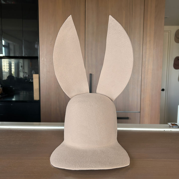 Khia Tullae Bunny Lid hat in bone felt, front view