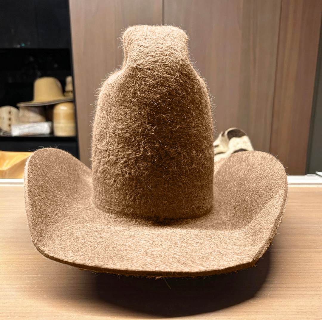 Khia Tullae Grizzly Urban Rodeo grizzly felt cowboy hat in Almond side 
