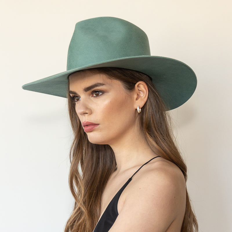 The Waverly thyme wool wide-brim fedora, side view on model